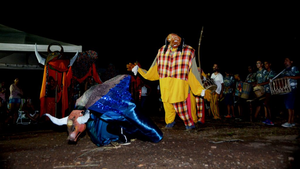 Carnaval-Taquarussu-2-1024x576 Cortejo de blocos leva o mundo da fantasia às ruas de Taquaruçu