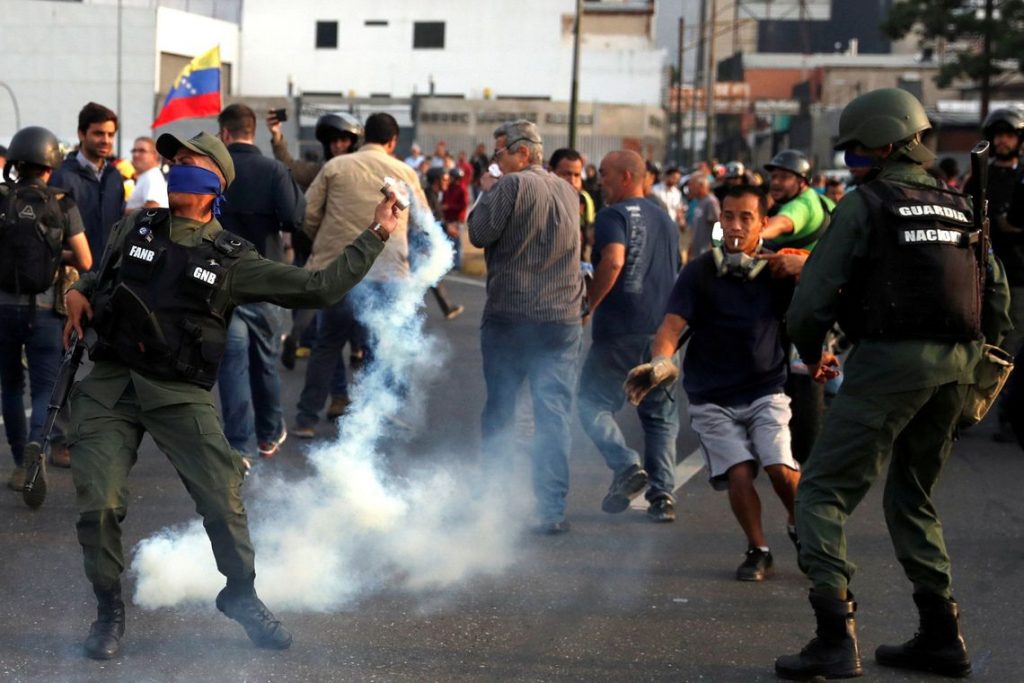 Venezuela-1024x683 Guaidó afirma ter apoio de militares para derrubar Maduro