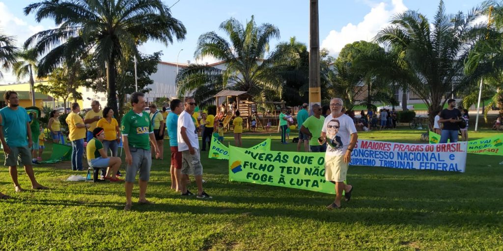 Manisfestação-bolsonaro-2-1024x512 Apoiadores do Governo Bolsonaro fazem manifestação em Gurupi
