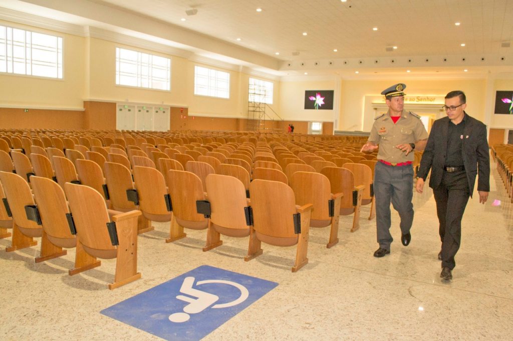 Igreja-Universal-de-Palmas-1024x682 Com 1.720 assentos, novo prédio da Igreja Universal de Palmas recebe Certidão de Regularidade do Corpo de Bombeiros