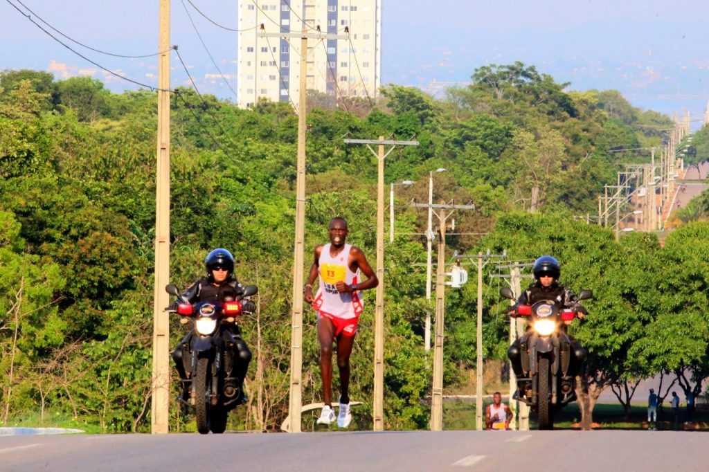 Maratona-1-1024x682 Quenianos vencem a 19ª Meia Maratona do Tocantins