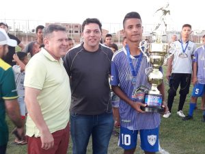 l-300x225 Futebol de Base: Esporte Clube Castelo termina o ano de 2019 com recorde de participação em torneios