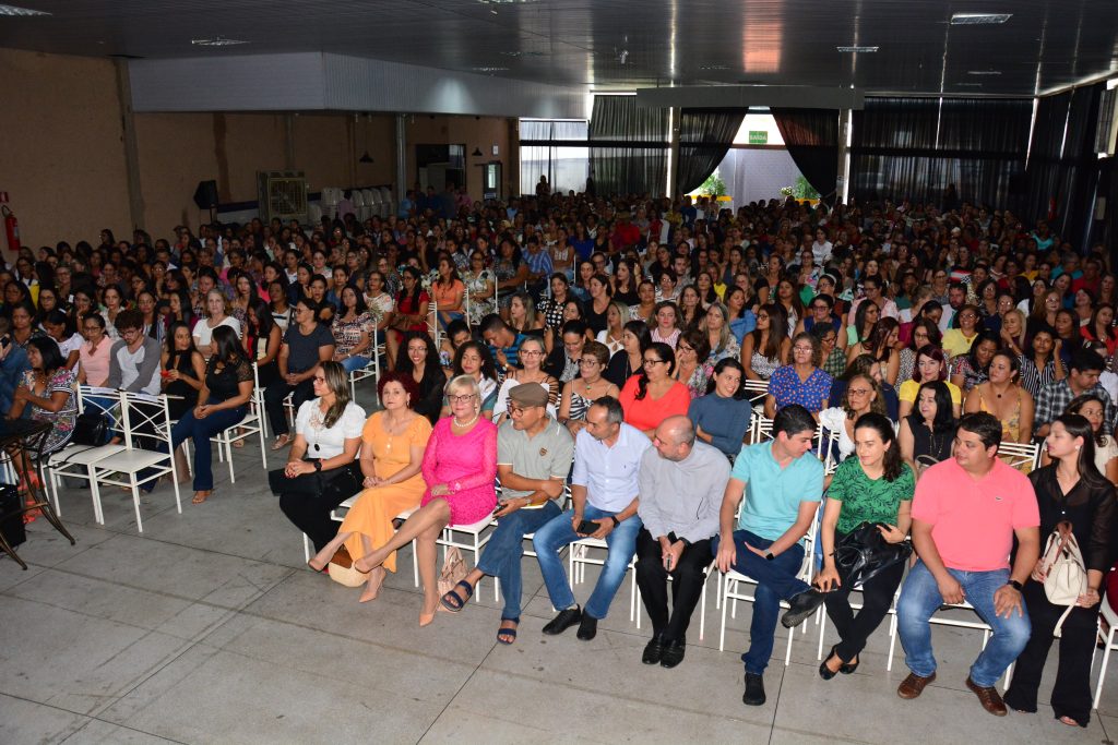 Leandro-Karnal-3-1024x683 Leandro Karnal palestra em aula inaugural da rede municipal de Paraíso do Tocantins