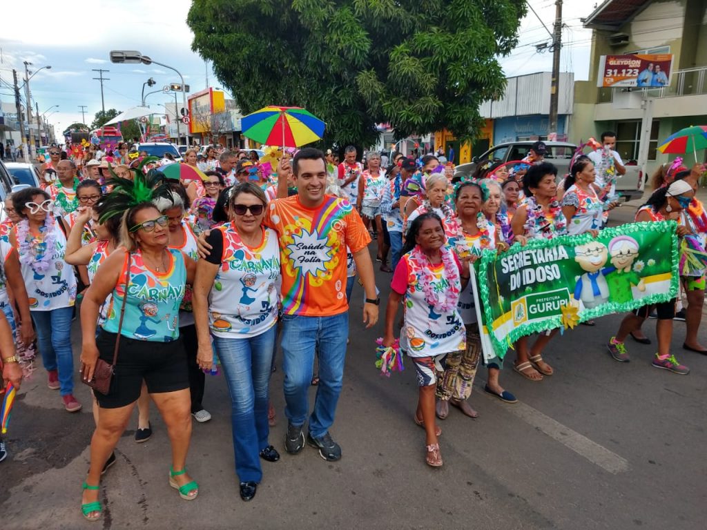 swwsw-1024x768 Gutierres Torquato mostra força ao atrair centenas de pessoas no desfile do bloco da saúde