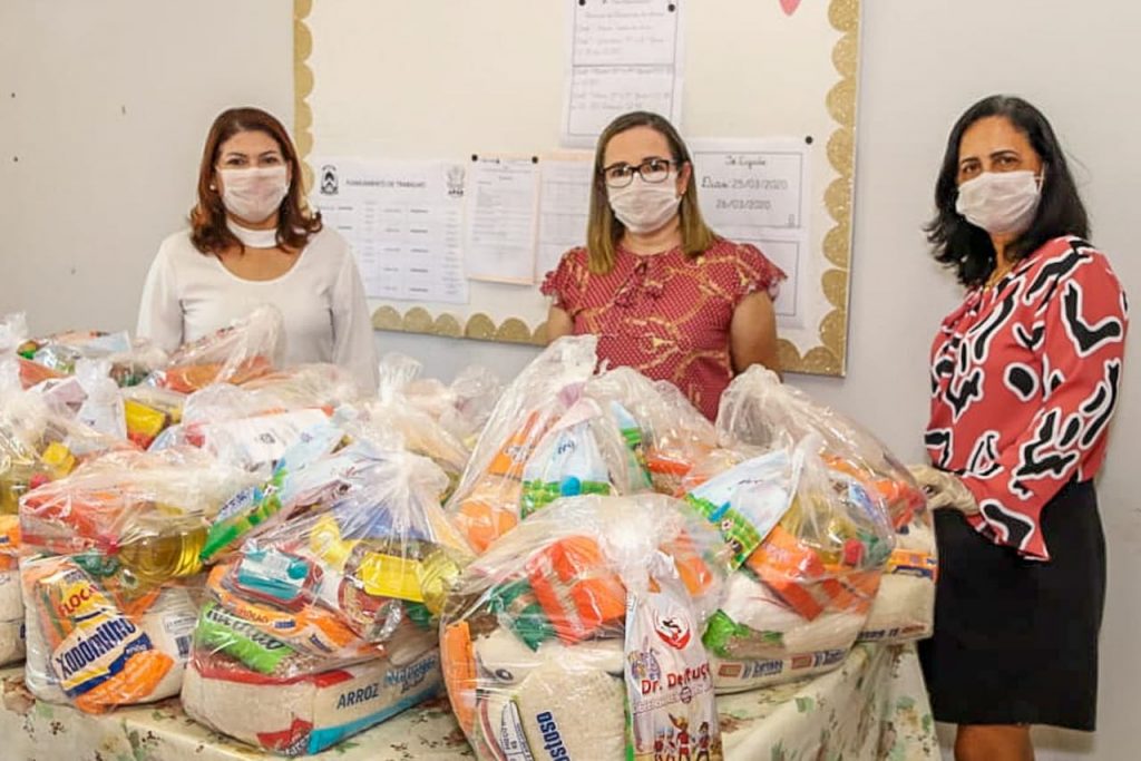 kits-alimentação-e-higiene-Foto-2-1024x683 Kits alimentação e higiene são distribuídos Escolas Estaduais de Gurupi e de outros cinco municípios