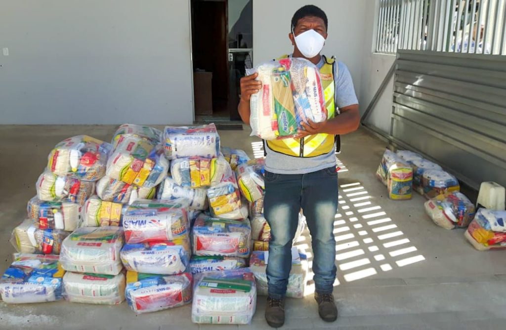 Cestas-Basica-Gurupi-1-1024x668 Comida da mesa  | Mais de 3 mil famílias de Gurupi serão atendidas pelo Governo do Tocantins com cestas básicas