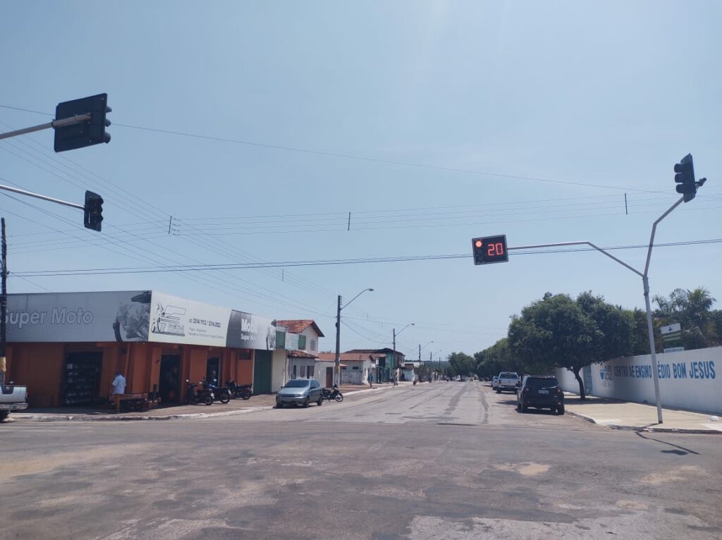 semaforo-rua-13-1024x766 Prefeitura de Gurupi anuncia instalação de semáforo no cruzamento da Avenida Paraíba com a Rua 13