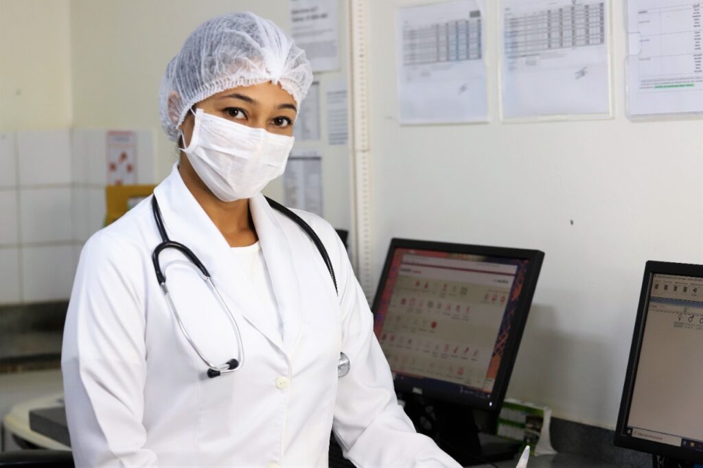 medicos-araguaina-1024x682 Com salário é de R$ 15 mil,  Prefeitura de Araguaína abre chamamento para contratação de 46 médicos