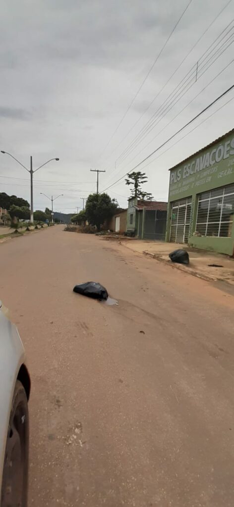 IMG-20210315-WA0083-472x1024 Moradores denunciam acúmulo de lixo e falta da coleta em Palmeirópolis