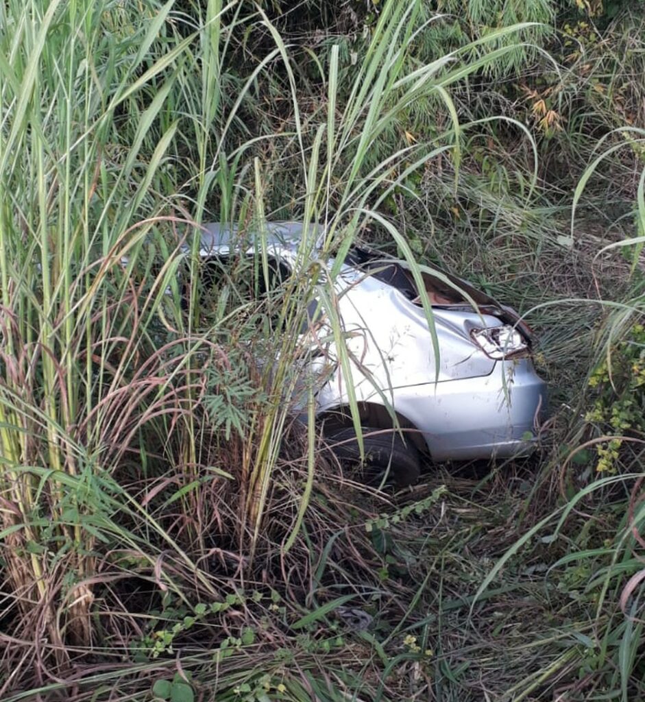 whatsapp-image-2021-03-29-at-11.33.40-941x1024 Mulher morre após carro capotar em TO no sul do estado