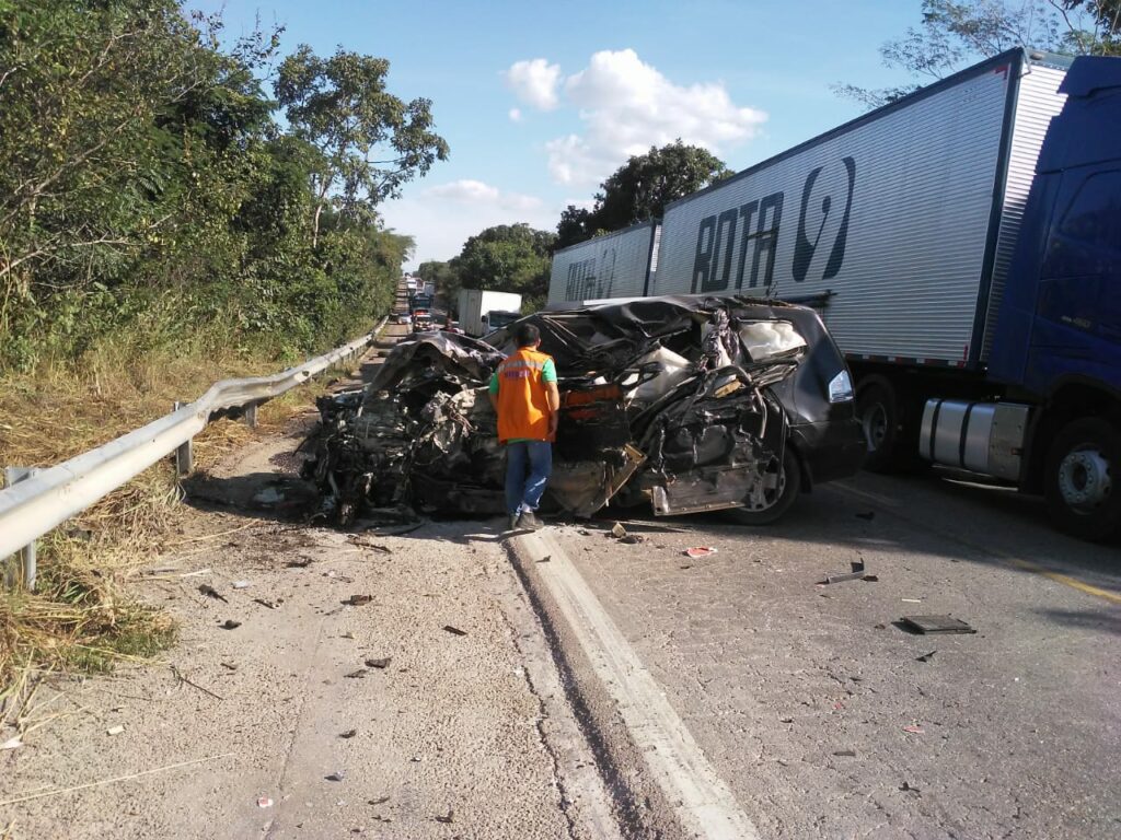 IMG-20210522-WA0203-1024x768 Motorista morre após grave acidente no sul do estado