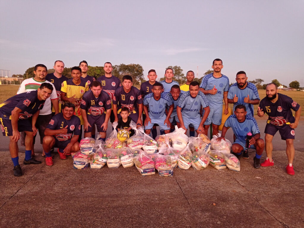WhatsApp-Image-2021-05-30-at-11.55.28-1024x766 Futebol Solidário arrecada alimentos em Gurupi para famílias carentes