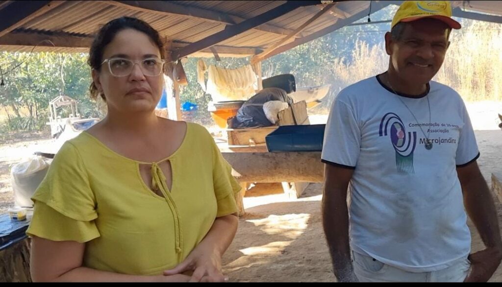Microjandira-Daniela-e-jorge-1024x586 Prefeitura de Gurupi inicia estudo para criação de uma Casa de Farinha na Associação Microjandira