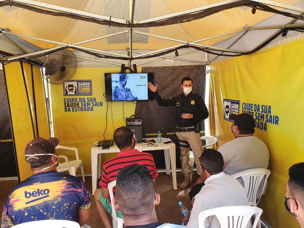 prfff Projeto “Saúde Na Estrada” é realizado na BR-153 no Tocantins