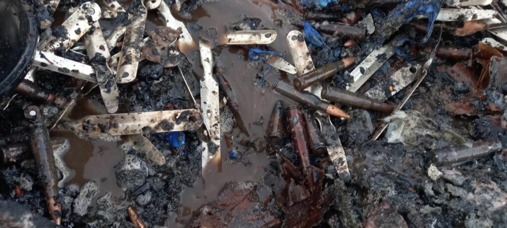 WhatsApp-Image-2021-07-29-at-14.25.36-1024x461 PRF encontra 125 munições após caminhão pegar fogo na BR-153 em Guaraí