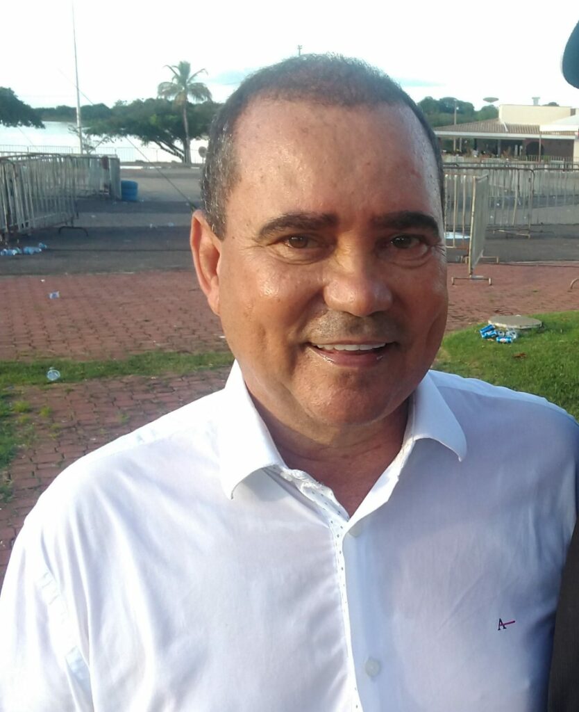 vicentinho-834x1024 "Sou apenas um militante do governador Wanderlei", diz ex-senador Vicentinho Alves
