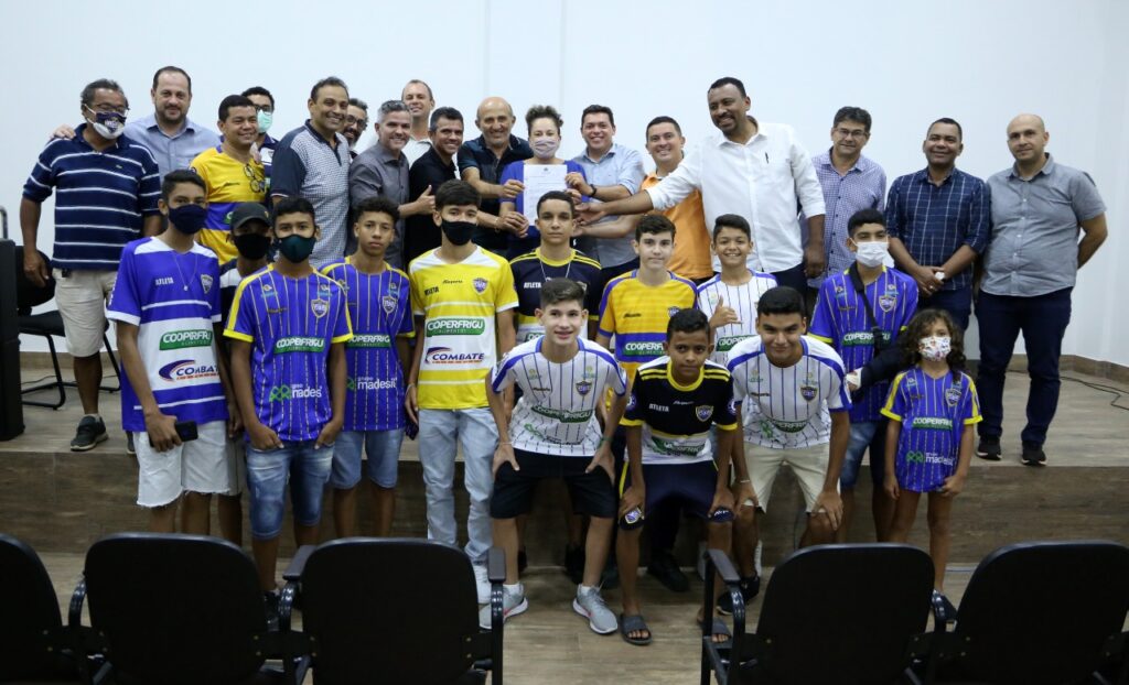 Castelo-Esporte-Clube-1024x622 Lei sancionada pela Josi Nunes beneficiará mais de 300 crianças da Associação Esporte Clube Castelo