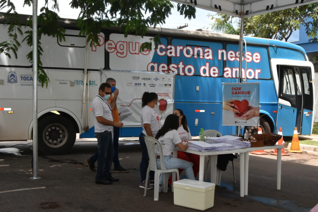 Coletas-de-sangue-Mariana-Ferreira-Governo-do-Tocantins-1-1024x684 Hemocentro divulga agenda de coletas de sangue externas e programadas para o mês de abril
