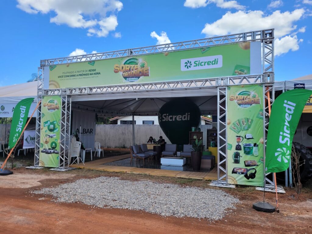 Sicredi-AgroSudeste-2-1024x768 Sicredi reforça apoio ao agronegócio e comemora quase R$ 2 milhões em negócios no primeiro dia da AgroSudeste