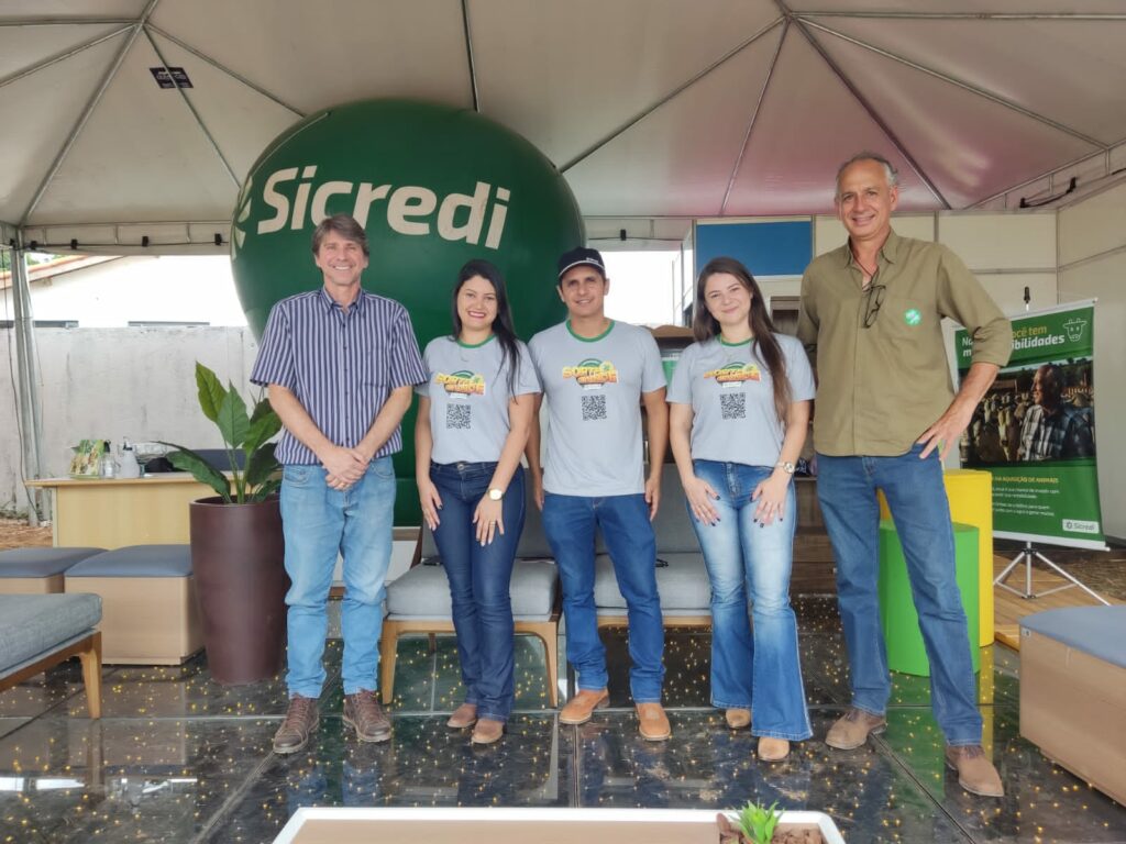 Sicredi-AgroSudeste-3-1024x768 Sicredi reforça apoio ao agronegócio e comemora quase R$ 2 milhões em negócios no primeiro dia da AgroSudeste