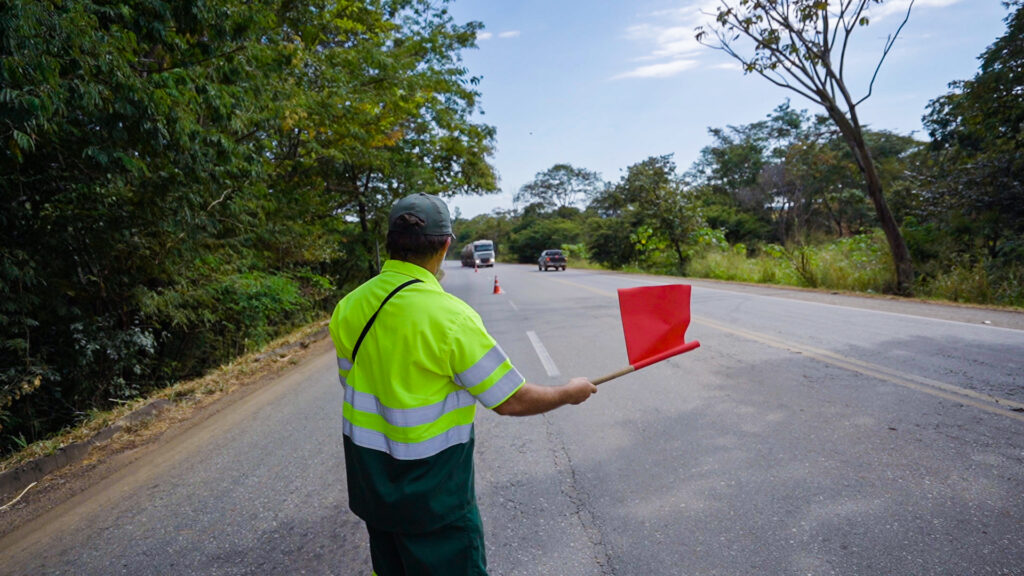 Atendimento-Caminhao-km409-Maio-0044-1024x576 Ecovias do Araguaia divulga informações sobre os primeiros três meses de operação nas rodovias federais BR-153/GO/TO