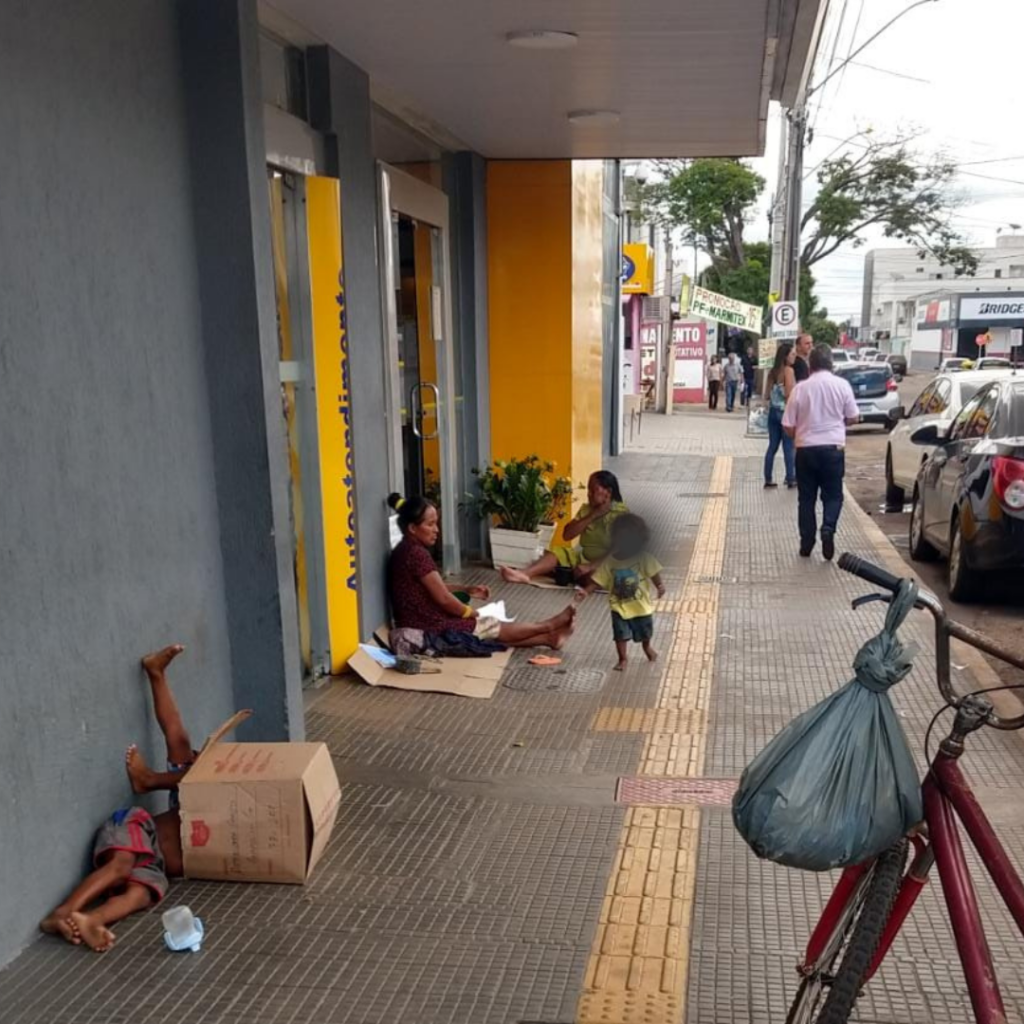 Design-sem-nome-1024x1024 Opinião: Venezuelanos pelas ruas de Gurupi é um problema a ser resolvido