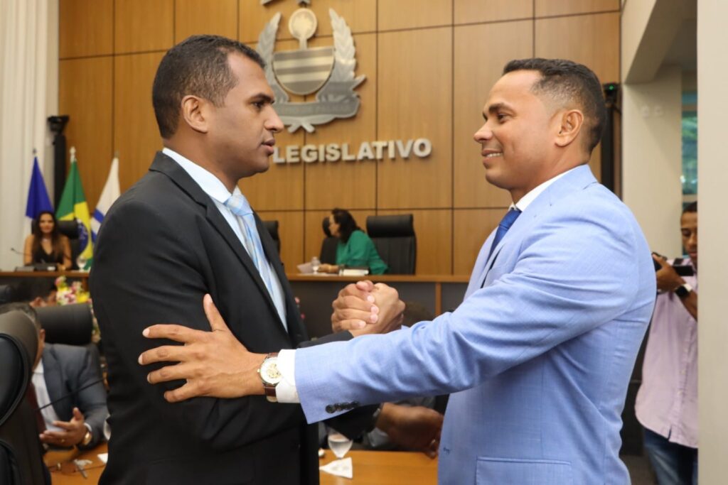 image-1024x683 Josmundo e Nego tomam posse como vereadores na Câmara Municipal de Palmas
