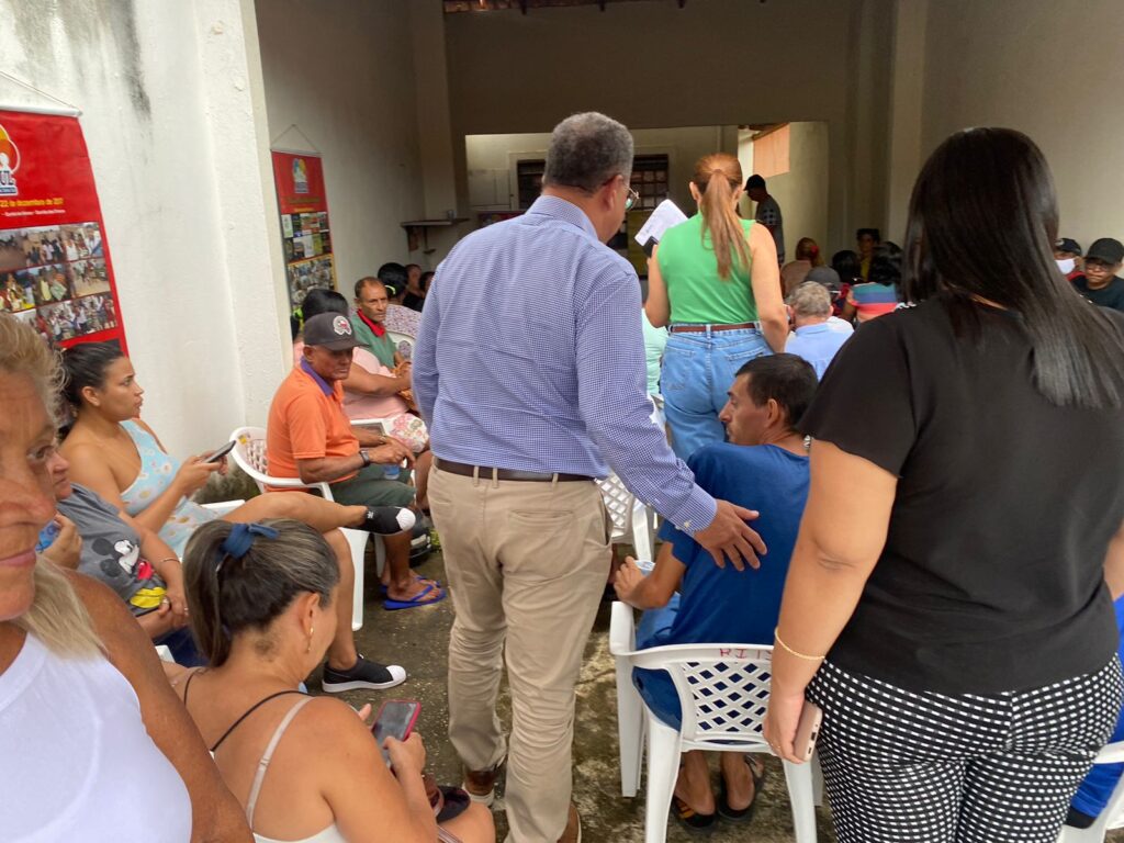 Tom-Lyra-4-1024x768 Em Taquaralto, Sedem reúne comerciantes ambulantes da Avenida Tocantins