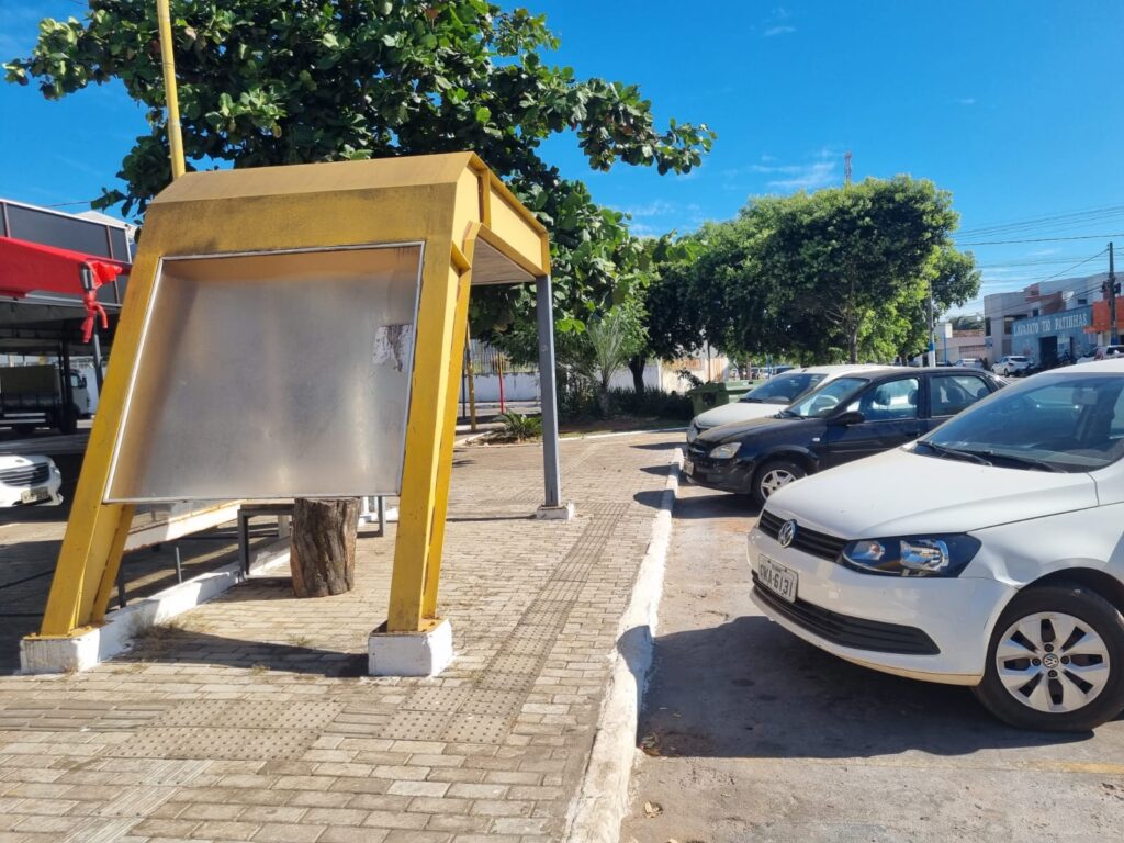 Ponto-de-onibus-1024x768 Com subsídio dos serviços de R$ 120 mil mensais, Prefeitura de Gurupi abre concorrência pública para concessão do transporte coletivo