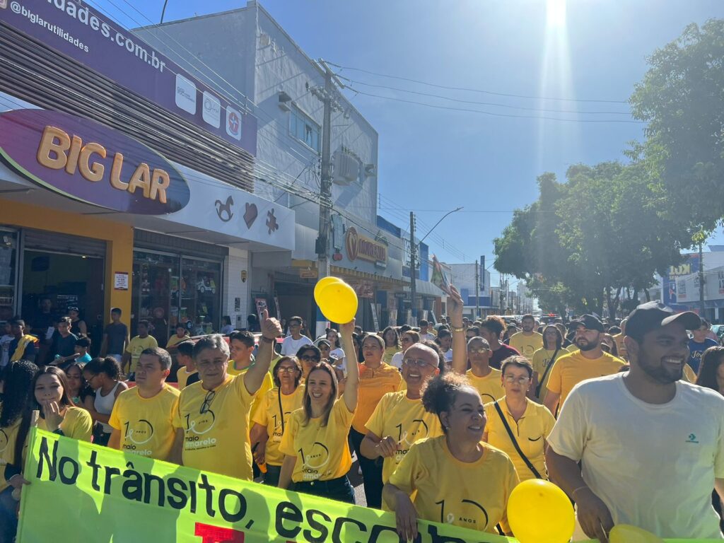 WhatsApp-Image-2023-05-27-at-10.23.23-1024x768 Maio Amarelo: Eduardo do Dertins e Leila Bonagura realizam caminhada com parceiros em Gurupi