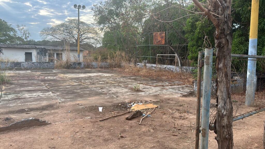Peixe-quadra-1024x576 Vereadores não autorizam prefeito leiloar área tomada por matagal em região comercial de Peixe