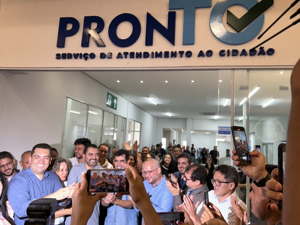 IMG_4074-1024x768 Em Gurupi, governador Wanderlei Barbosa inaugura unidade de atendimento ao cidadão com mais de 200 serviços