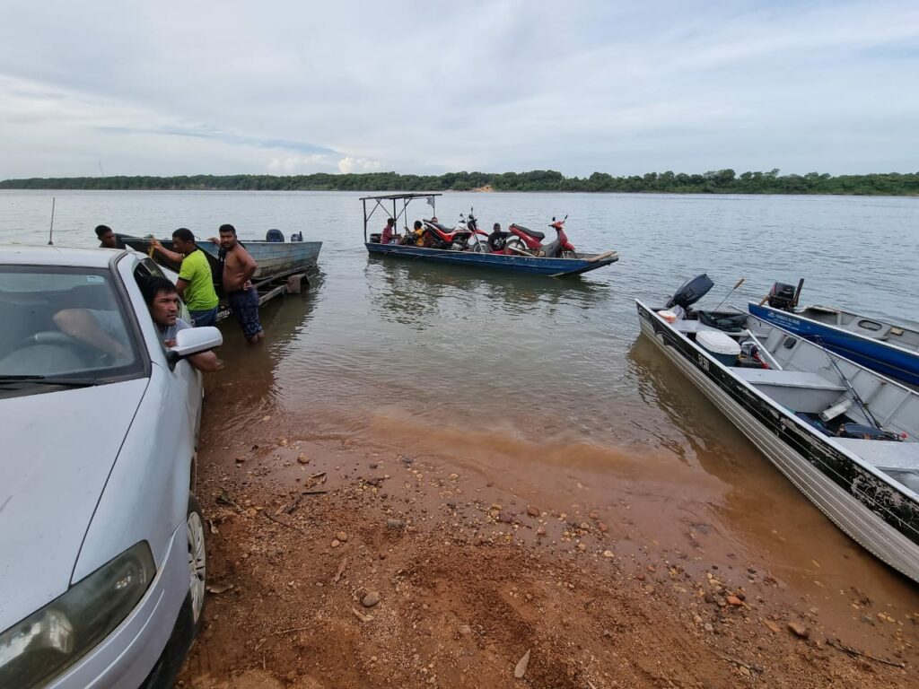 Balsa-Peixe2-1024x768 Turismo em Peixe é prejudicado por falta de manutenção na BR-242 e dificuldade de acesso às rampas do rio Tocantins