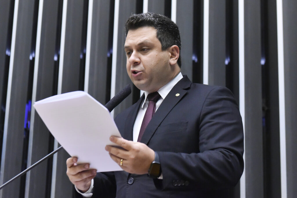 Tiago-Dimas-1024x684 Câmara dos Deputados aprova relatório que prorroga isenção de IPI de novos veículos para PcDs e taxistas